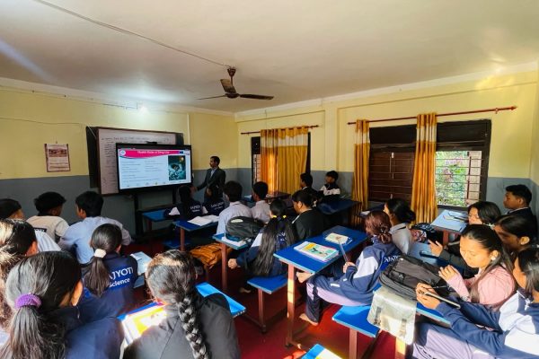 "Leading Institutions in Healthy Choices" course session at Sindhuli Academy